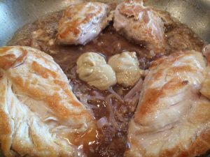 Chicken in White Wine and Thyme Sauce