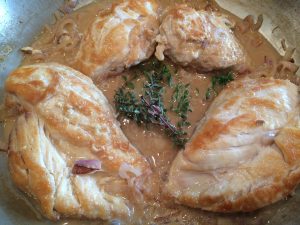 Chicken in White Wine and Thyme Sauce
