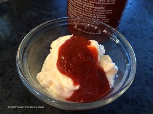 crispy-chicken-naan-sand-w01