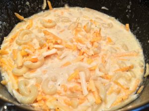 slow-cooker-mac-n-cheese-w06