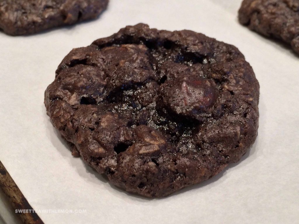 chocolate-oatmeal-cookies-w13