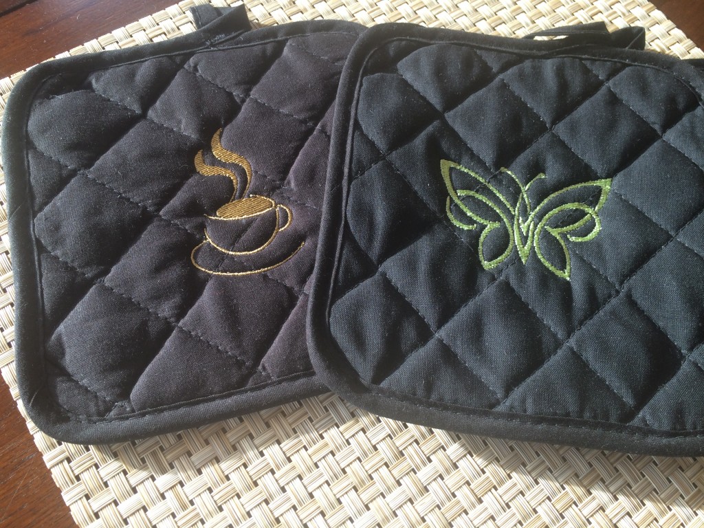 Pot Holders with Embroidery  Pot Holders with Embroidery