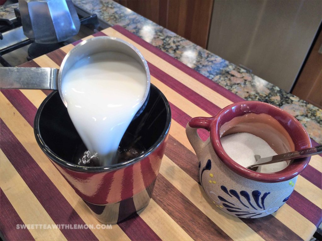 Cafe' Con Leche Cafe' Con Leche